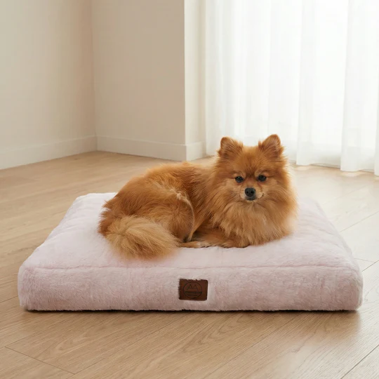 Yumuşak, Kaydırmaz Tabanlı Kedi ve Köpek Minderi (Pembe)